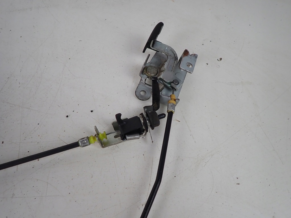 фото №1, Трос відкривання кришка заливної пального mazda 5 2008r