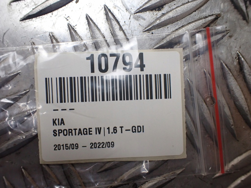 Кронштейн  бампера правий задні kia sportage iv 2018r 1.6 wd 86614-f1000 10794 Зі Шроту