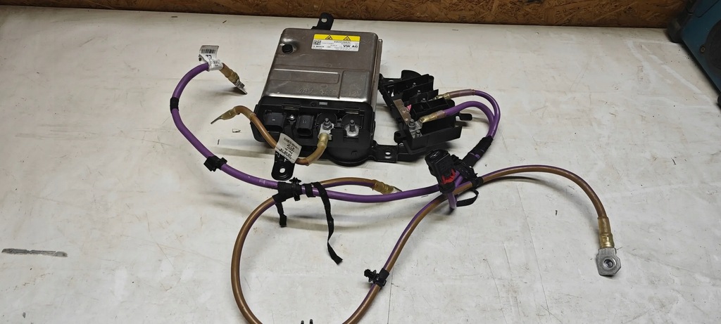 фото №1, Audi q7 4m преобразователь напряжения 4m0959663c