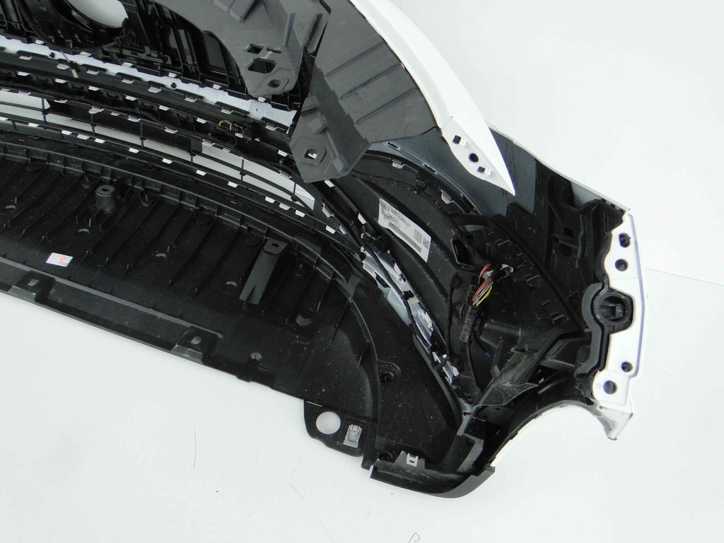 фото №10, Mercedes eqa h243 243 бампер amg верхний часть