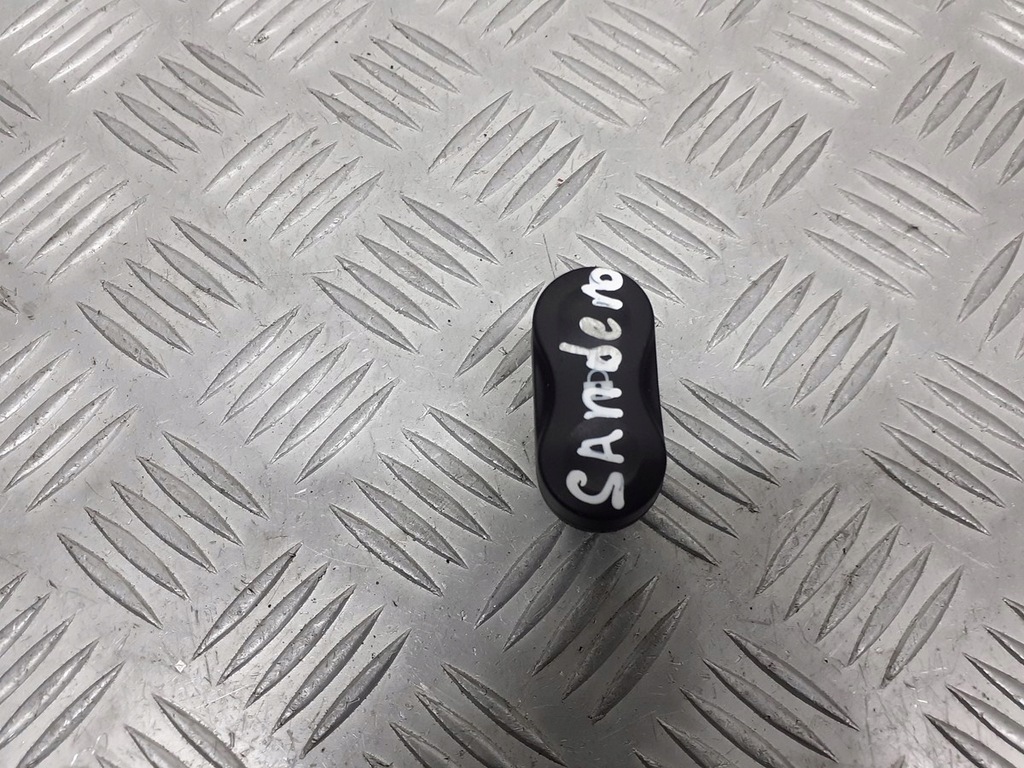 фото №1, Кнопка блокировка дверь dacia sandero 870250