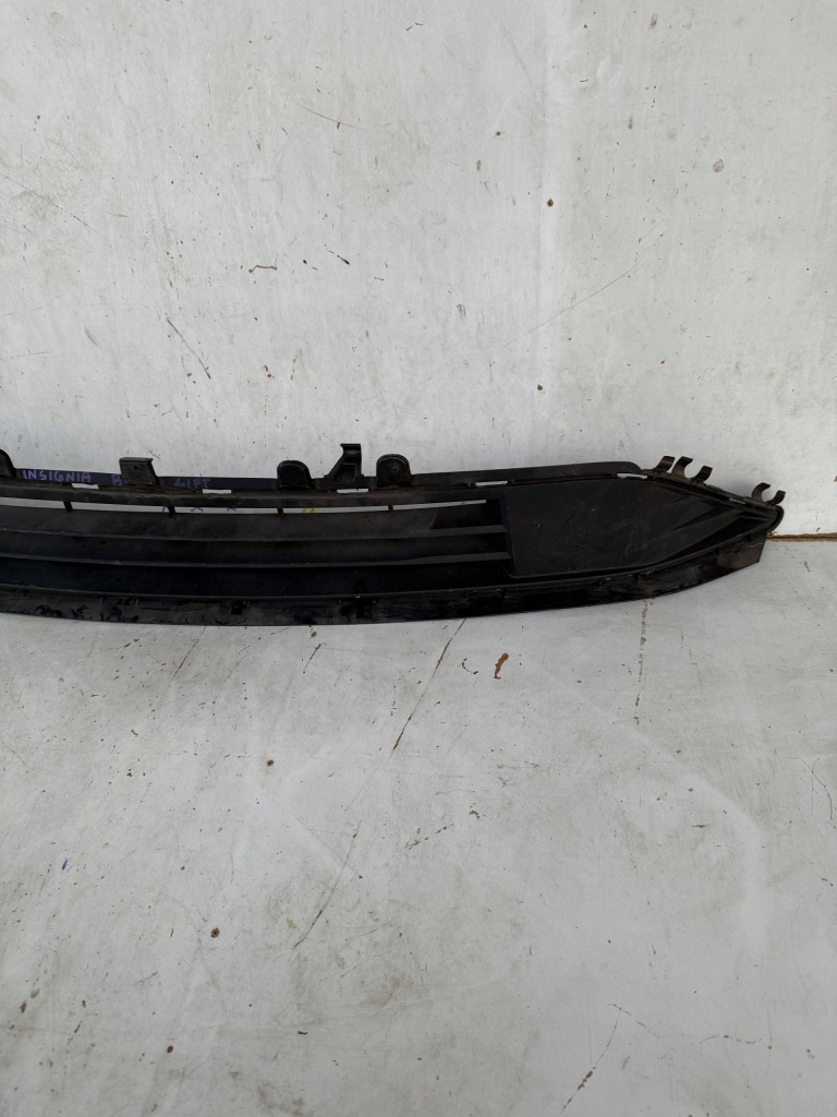 Opel insignia b lift решётка бампера Цена