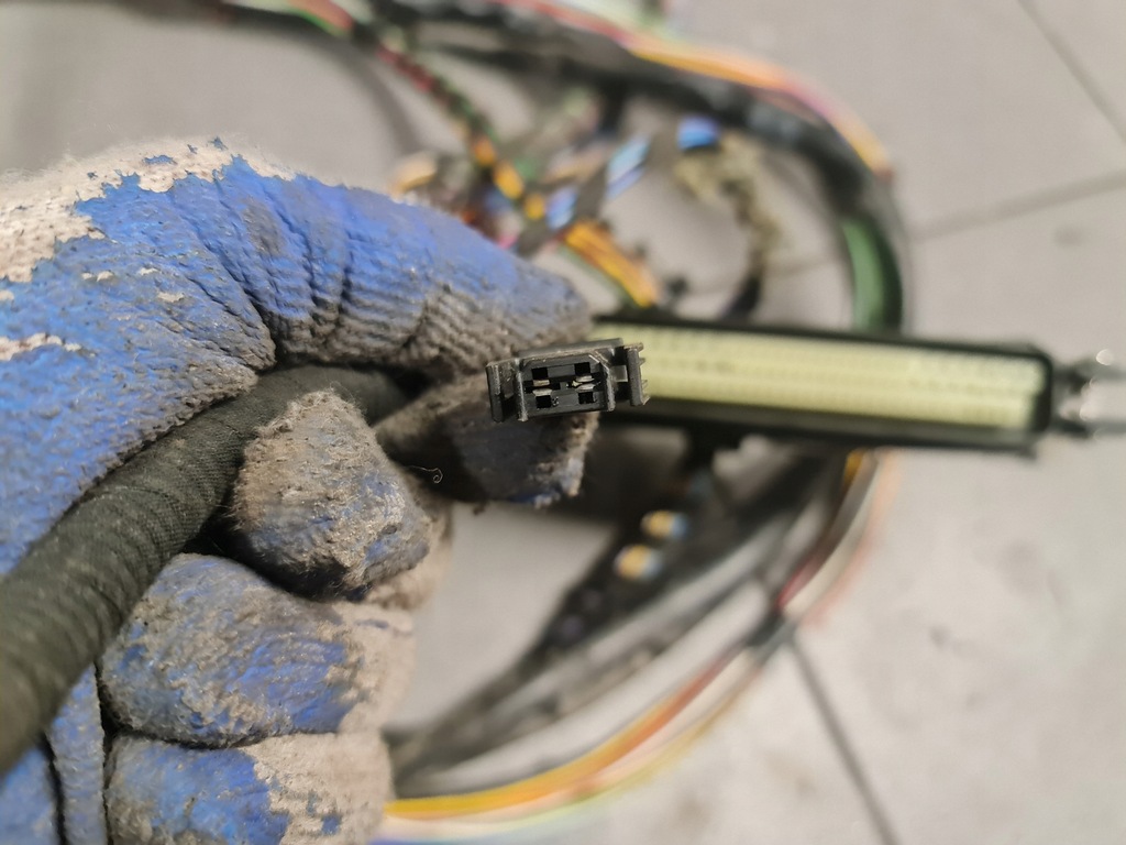 фото №5, Жгут коробки audi rs6 c5 4.2 bt bcy 4b7971769p