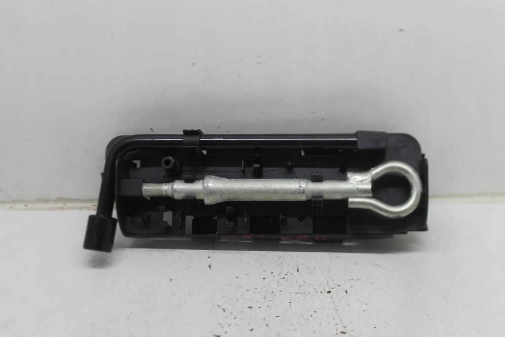 фото №1, Ключ ушко буксировочный berlingo ii partner ii