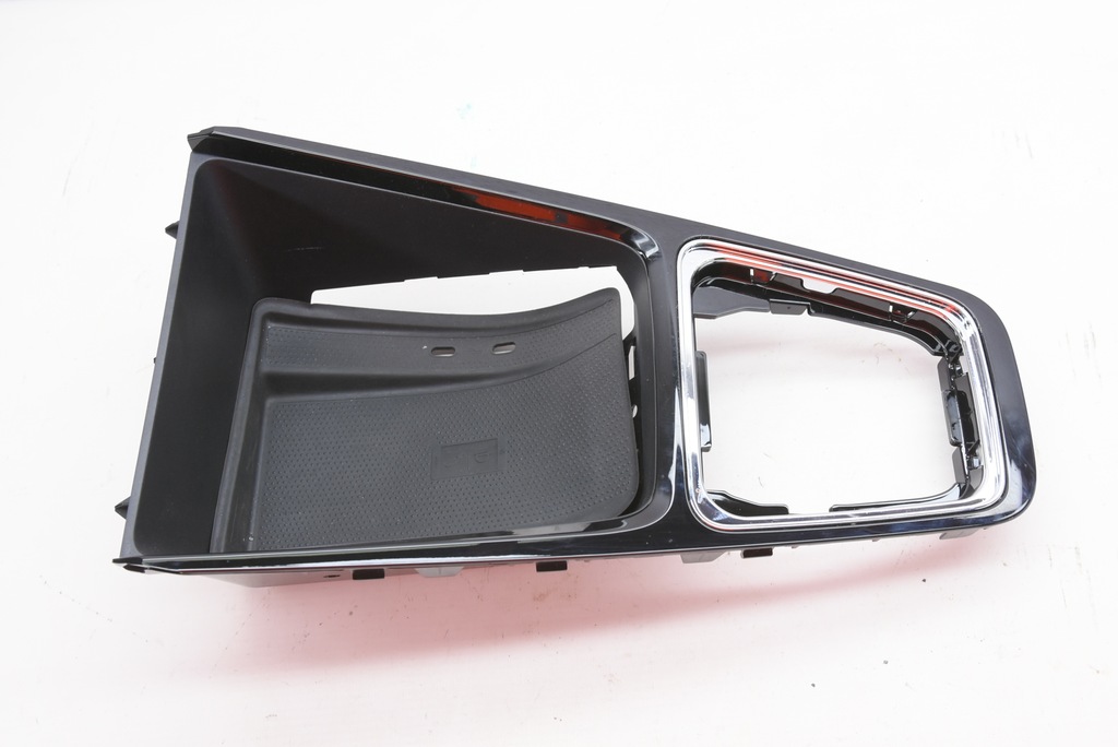 фото №1, Skoda octavia iv рамка dekor передач туннель