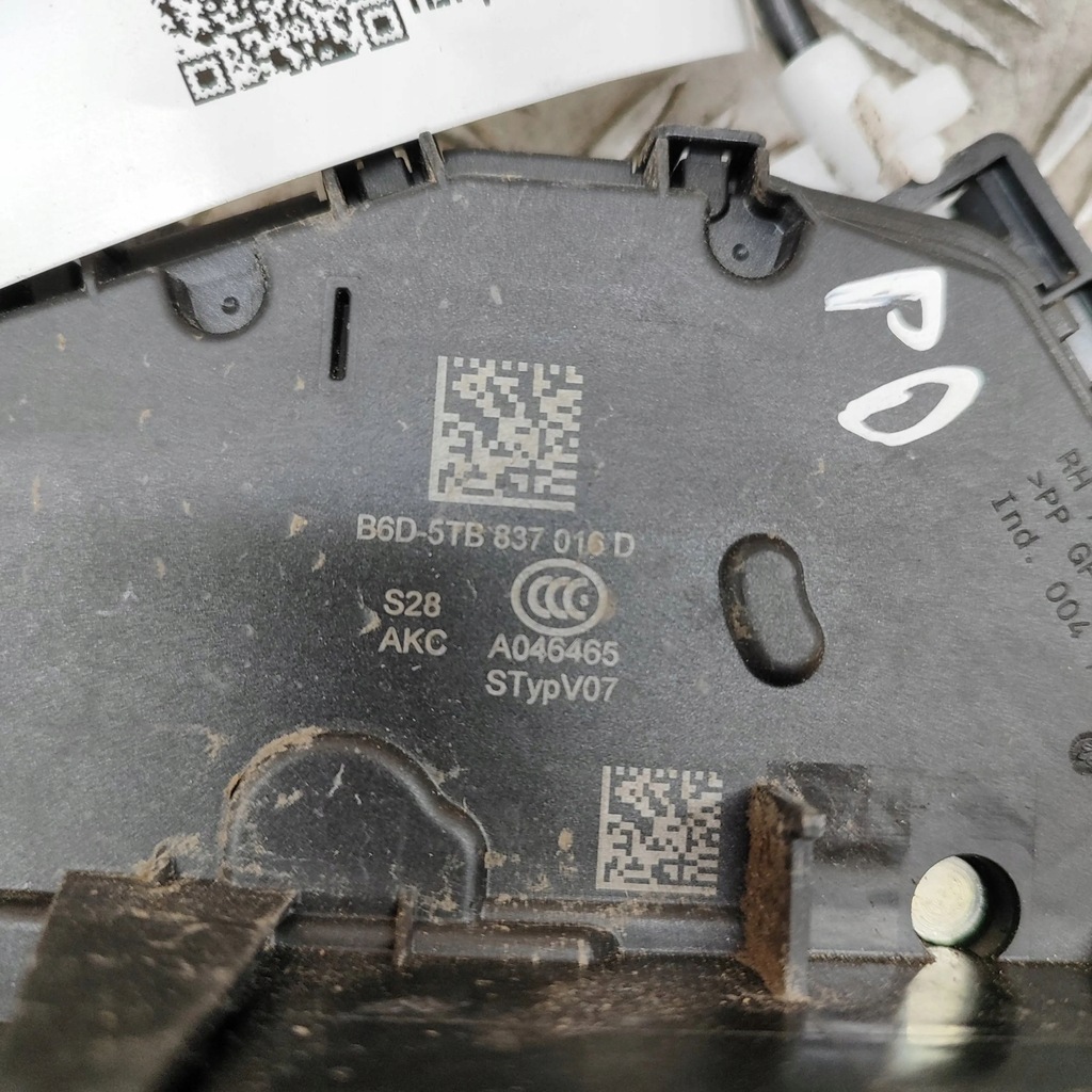 фото №7, Skoda enyaq iv 2023 правая сторона замок дверь передних