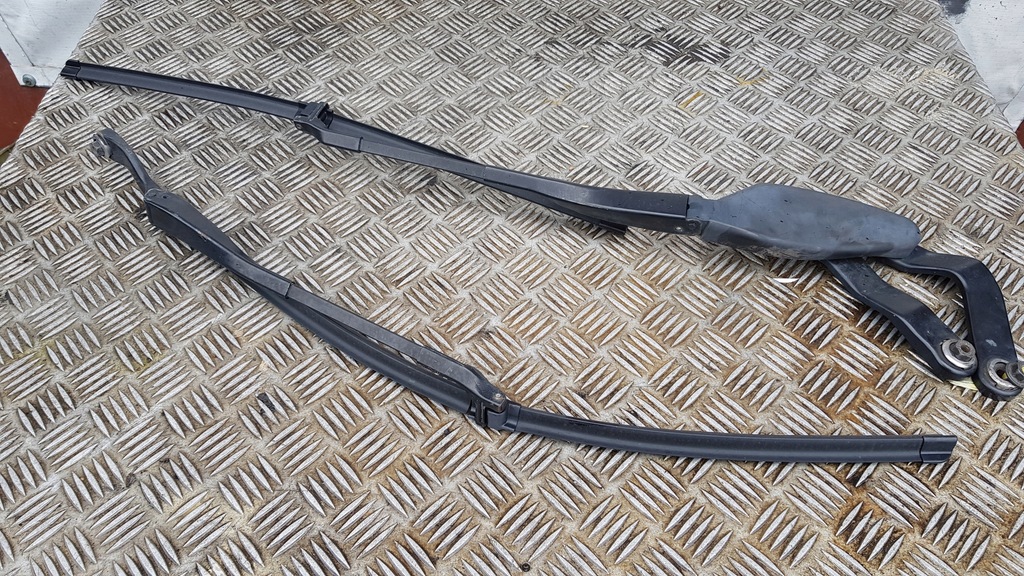 фото №1, Mercedes w211 рычаг дворники правое