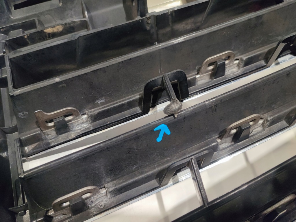 Решітка радіатора радіатора решітка радіатора решітка радіатора mercedes e klasa w212 a2128800583 Київ