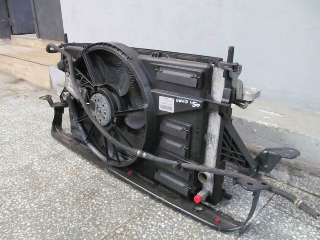 Volvo s40 v50 c70 2.4 i радиатор вентиляторы 3m51-8005-db 04-12 Недорого