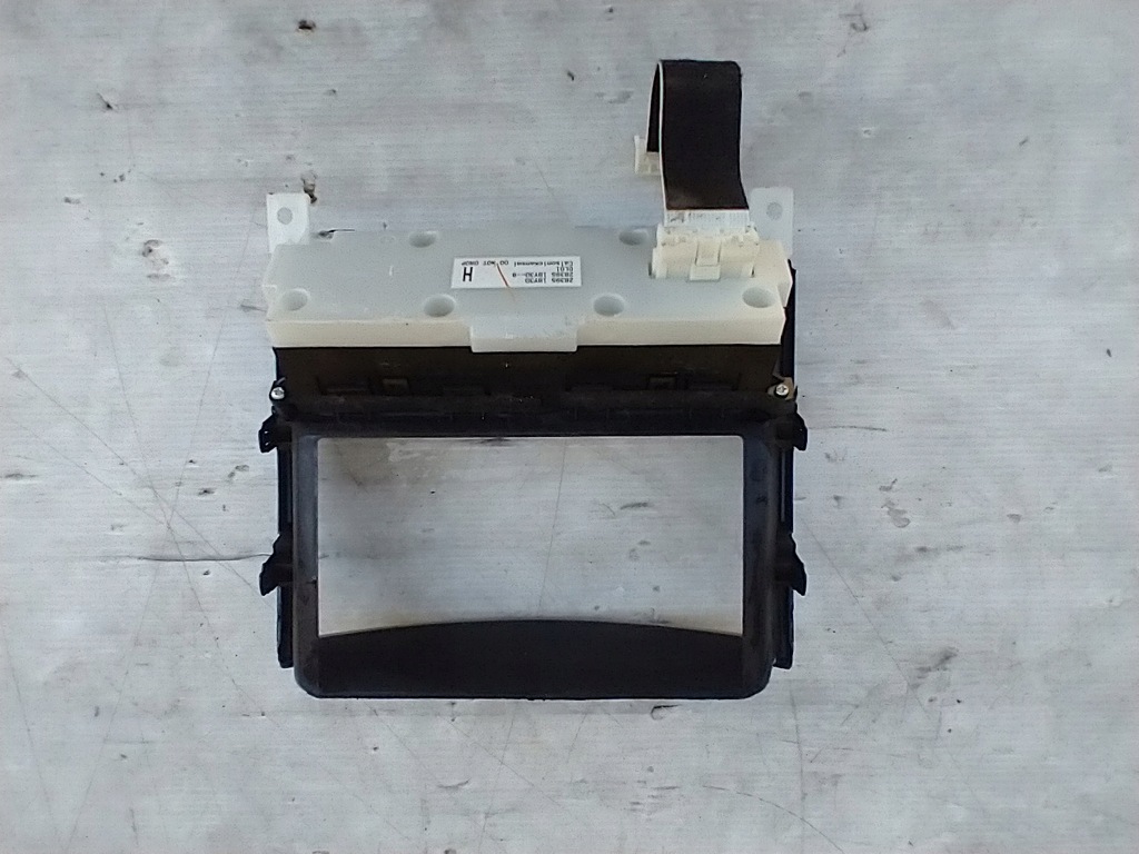 фото №15, Infiniti qx50 ex ex30 панель навигации радио блок управления рамка 283951by3d