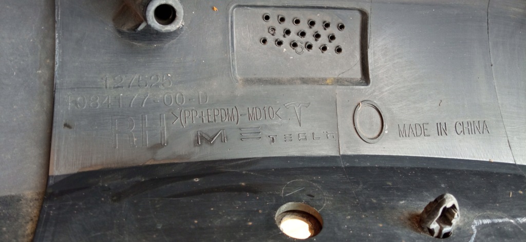 Tesla model 3 iii 17 6xpdc бампер перед передний 1084168-00 Недорого