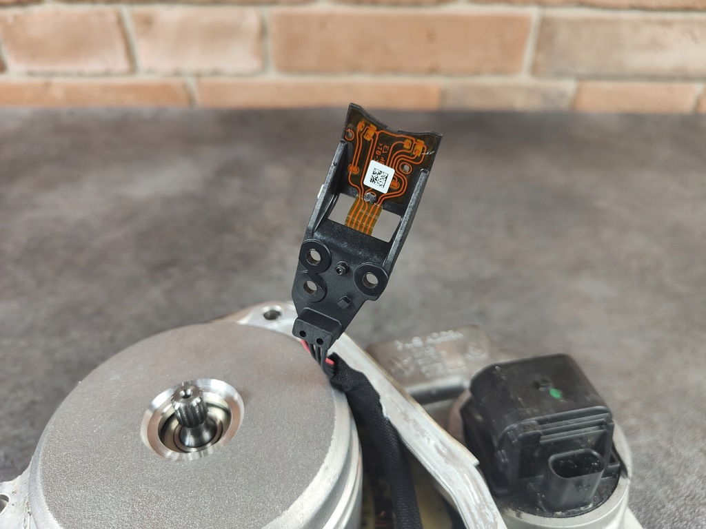 фото №6, Моторчик электрический рулевой рейки редуктор рулевая bmw f48 x1 f39 x2