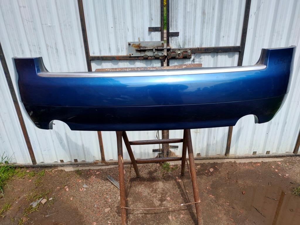 фото №7, Бампер задня audi a4 b6 kombi колір lz5c 2 труби