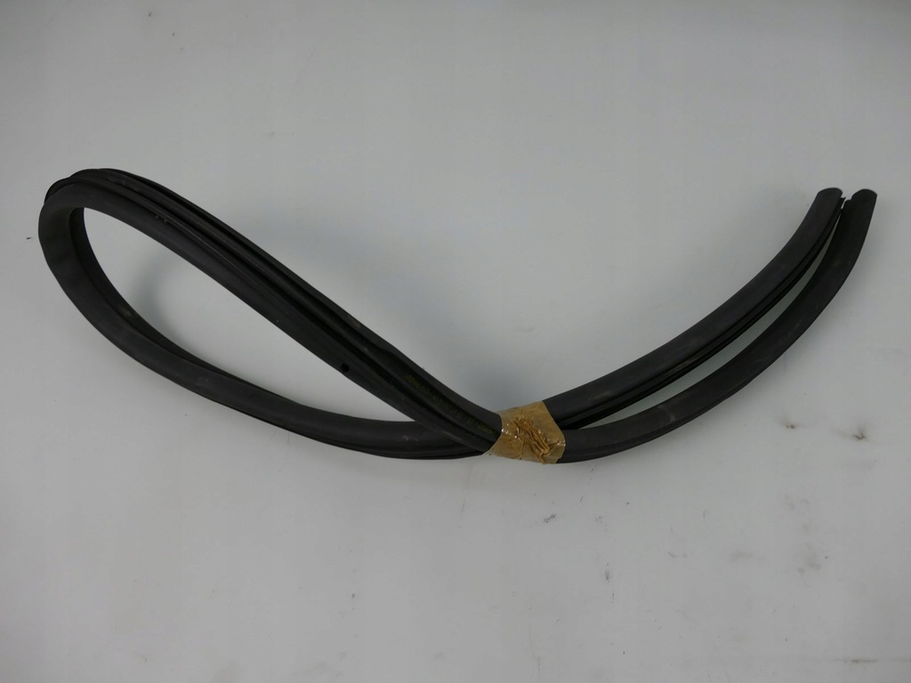 фото №1, Mercedes r172 slk w172 прокладка дверь левых левая