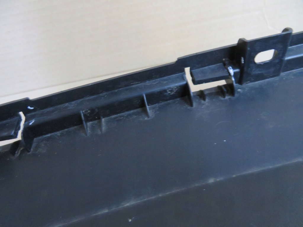 Tesla model 3 2023- решётка бампера перед 1694311-00-f в Украине