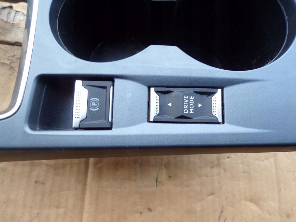 фото №7, Рамка тунель передач ручний peugeot 208 ii