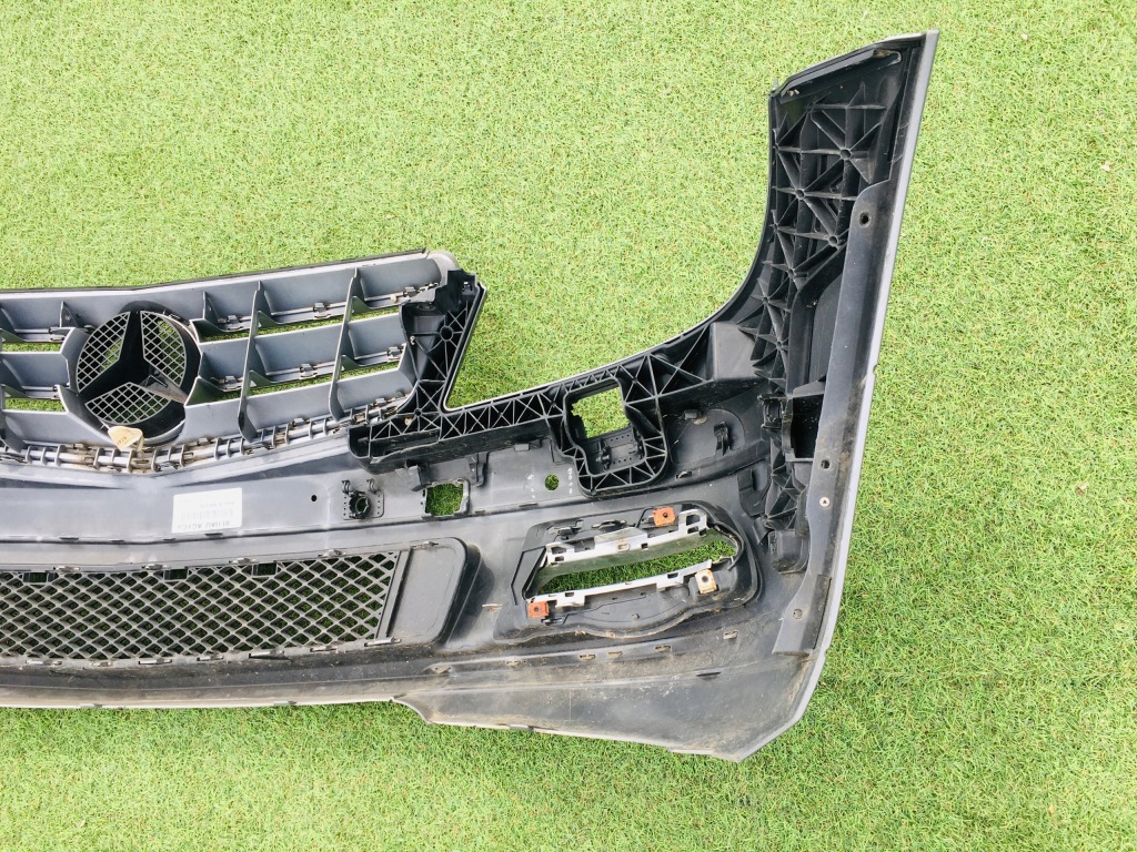 Mercedes c-klasa w2048850025 avantgarde бампер передний перед Оригинал