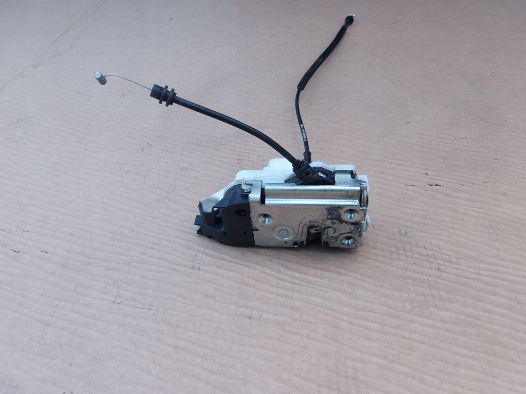 фото №1, Замок двері правий перед 46983280 citroen c3 i 2007- lift 4 pin