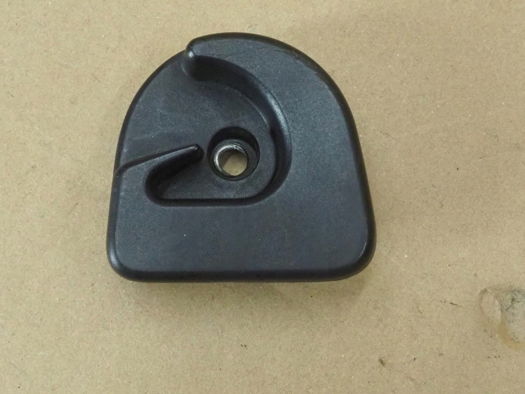 фото №1, V-klasa mercedes w638 6388650155 кронштейн шторка