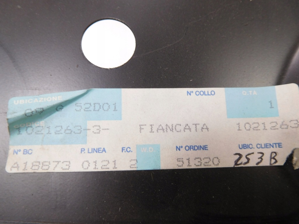 фото №6, Права сторона ford fiesta 95/02 puma 97/01 оригінальний номер 1021263