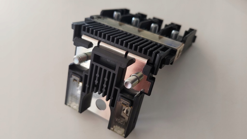 фото №6, Mitsubishi grandis клема plus запобіжники