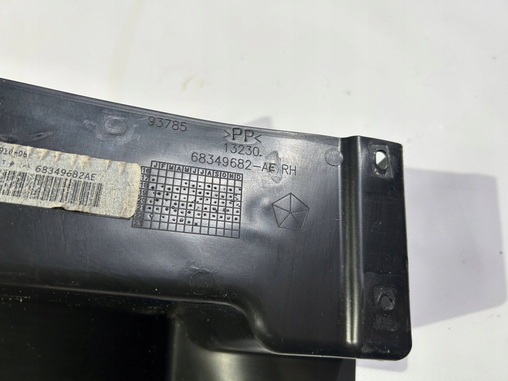 фото №7, Бризковик обшивка пластик бампера правий задня задній jeep wrangler jl 2018-