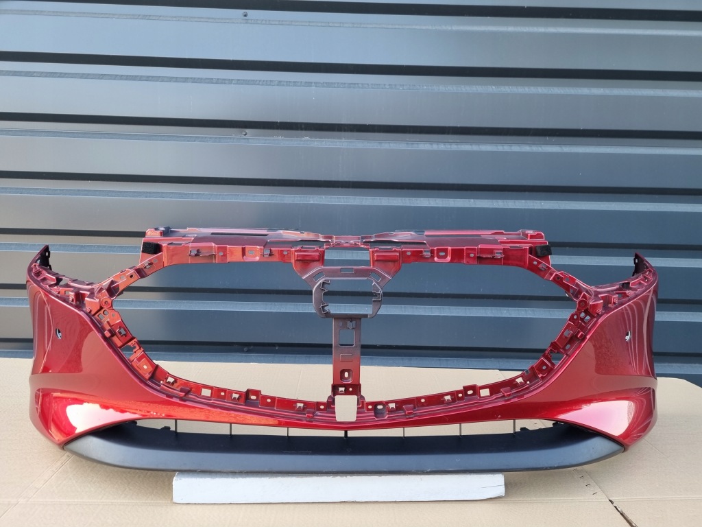 Купити Mazda 3 2019- бампер перед оригінал g149