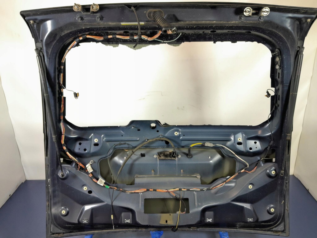 фото №7, Chrysler town country v крышка багажника багажника pbl