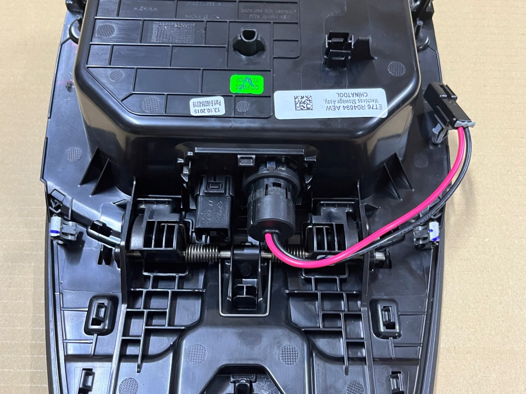 фото №11, Ford courier 14- бардачок верхній панелі консолі usb