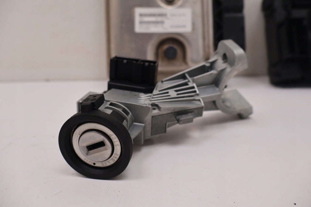 фото №6, Jeep renegade 1.4 mta бортовой компьютер замок зажигания bsi 519773460, 52061844, 520677700