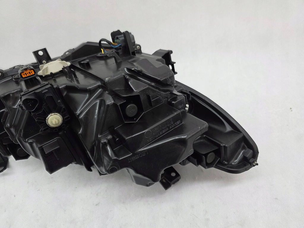 фото №14, Mazda 6 vi gj lift 15+ 3+4 pin лампа левая передняя перед full led europa