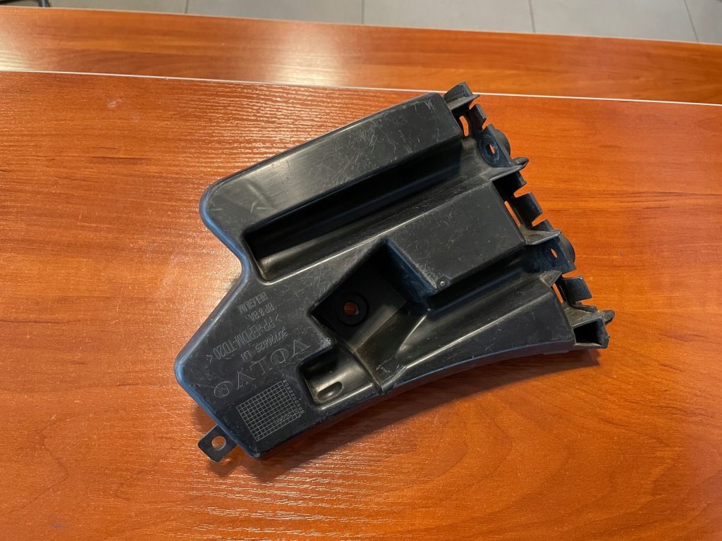 фото №1, Volvo s60 v60 напрямна лівий перед