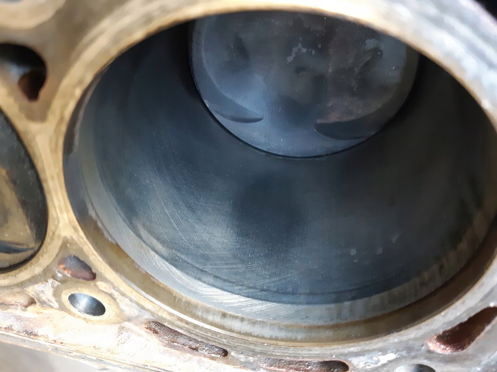 фото №9, Audi a4 b8 a5 8t 1.8 tfsi блок двигуна cab 06h103021j