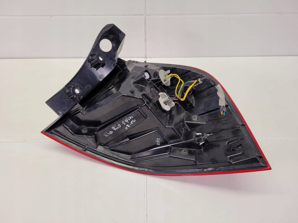 фото №13, Лампа задня ліва сторона kia rio 3 2015 92401-1w2