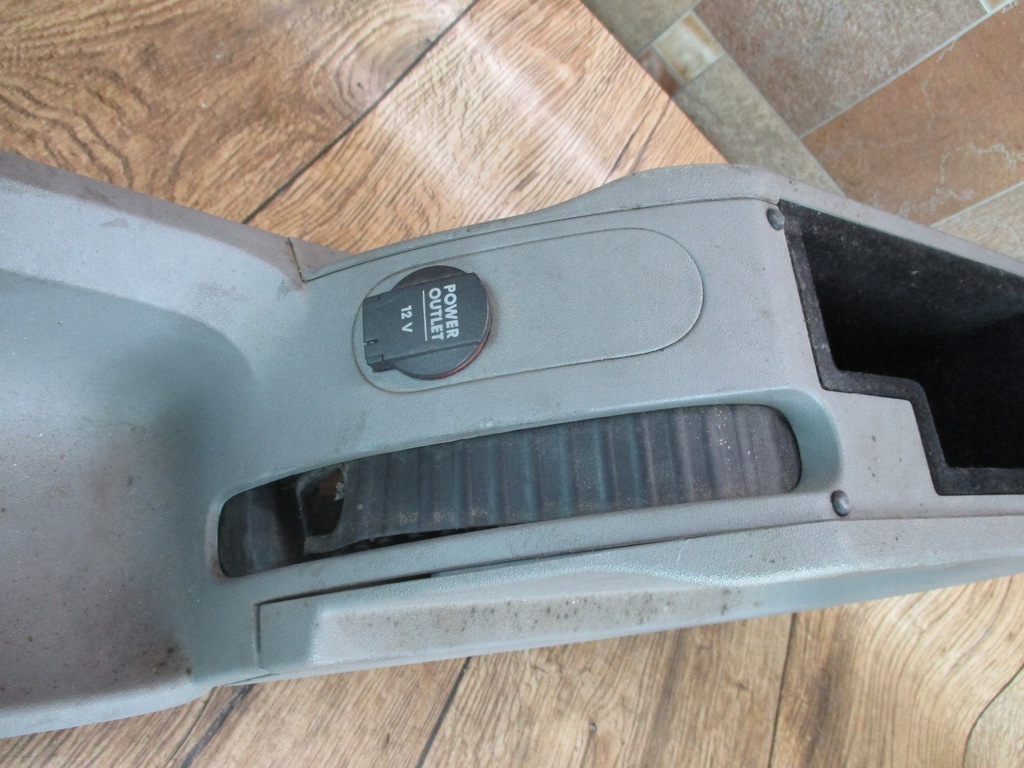 фото №7, Підлокітник тунель середній vw new beetle i 98-05r. оригінал 1c