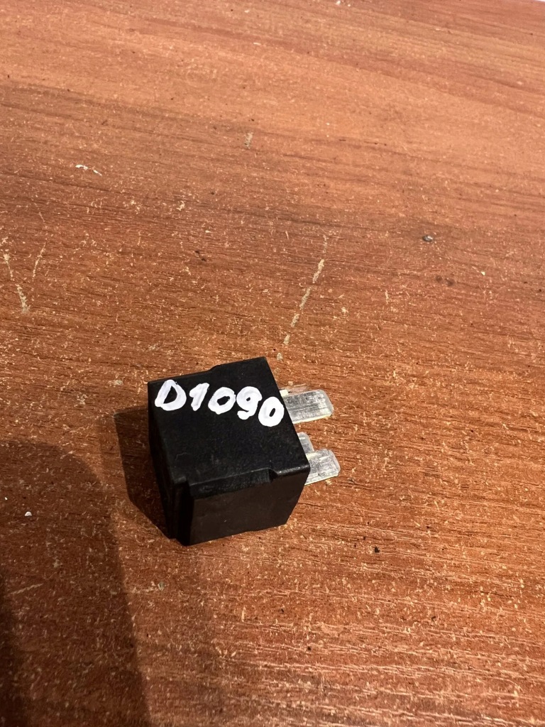 Купити Реле mercedes-benz sl r129 d1090 бензиновий 2000