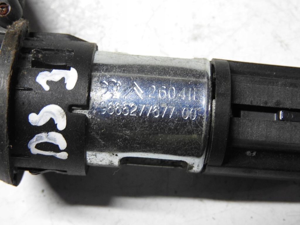 фото №13, Citroen ds3 09-14 разъём прикуривателя 12v 9665277677