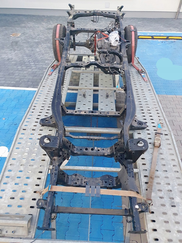 фото №1, Hilux 2016-2024 лонжерон четверть рама