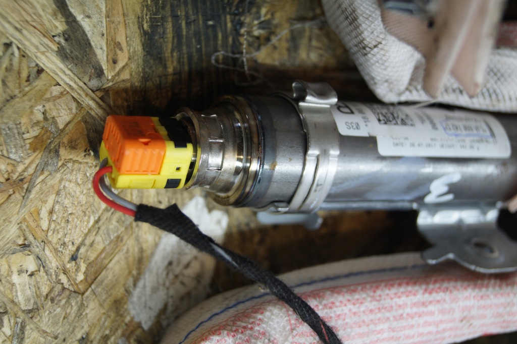 фото №2, Шторка безопасности подушка безопасности правая skoda rapid 5ja880742d