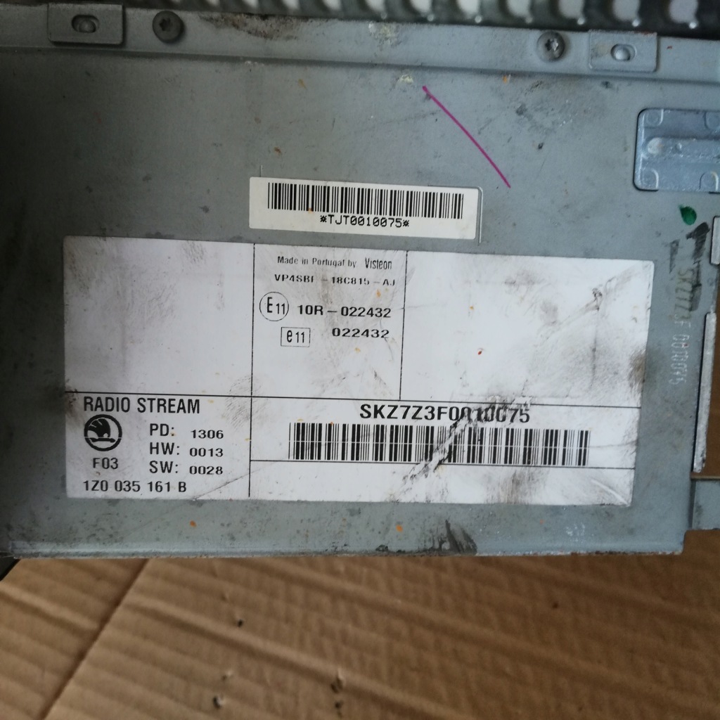 фото №2, Радио cd stream skoda octavia ii1z0035161b