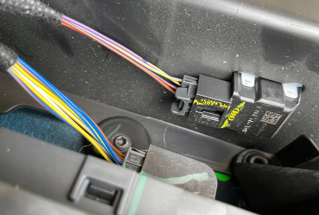 фото №8, Audi q5 80a fy обшивки дверь 80a867105a 80a867106a кожа idealne rgb подсветка.