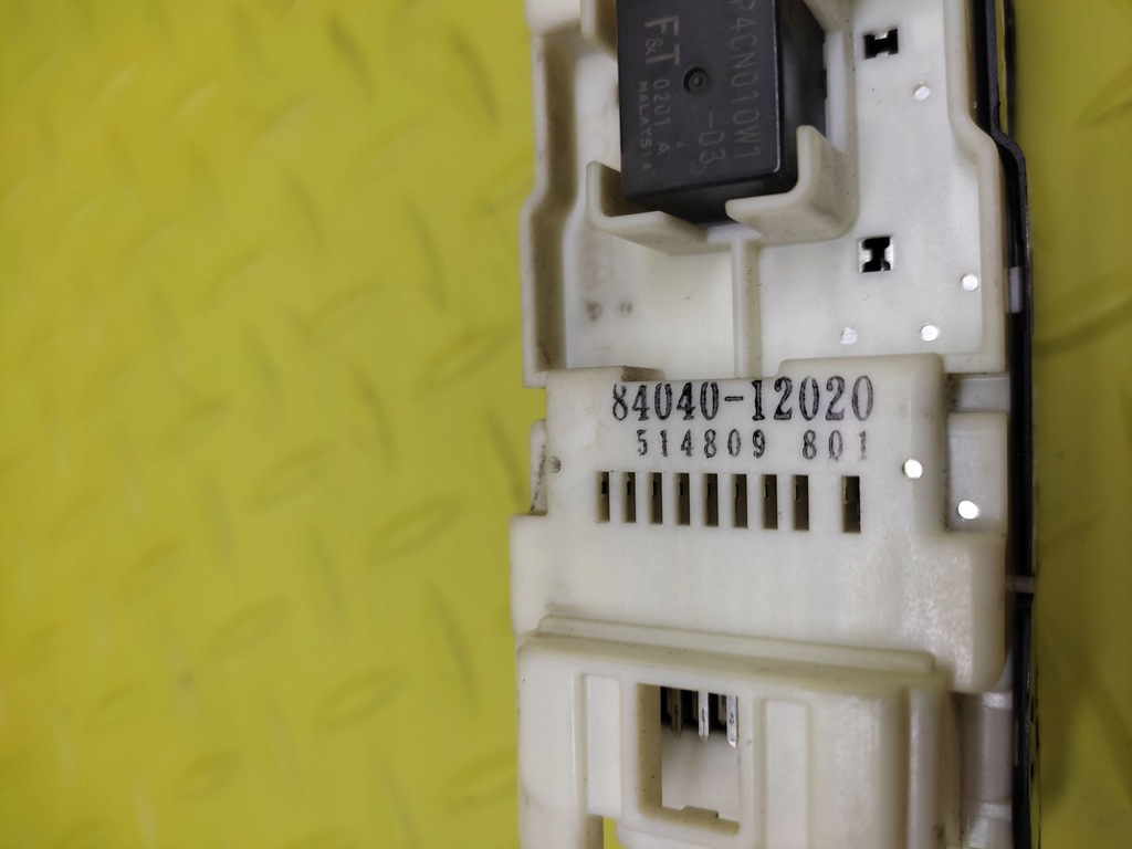 фото №5, Toyota corolla e12 переключатель окон 8404012020