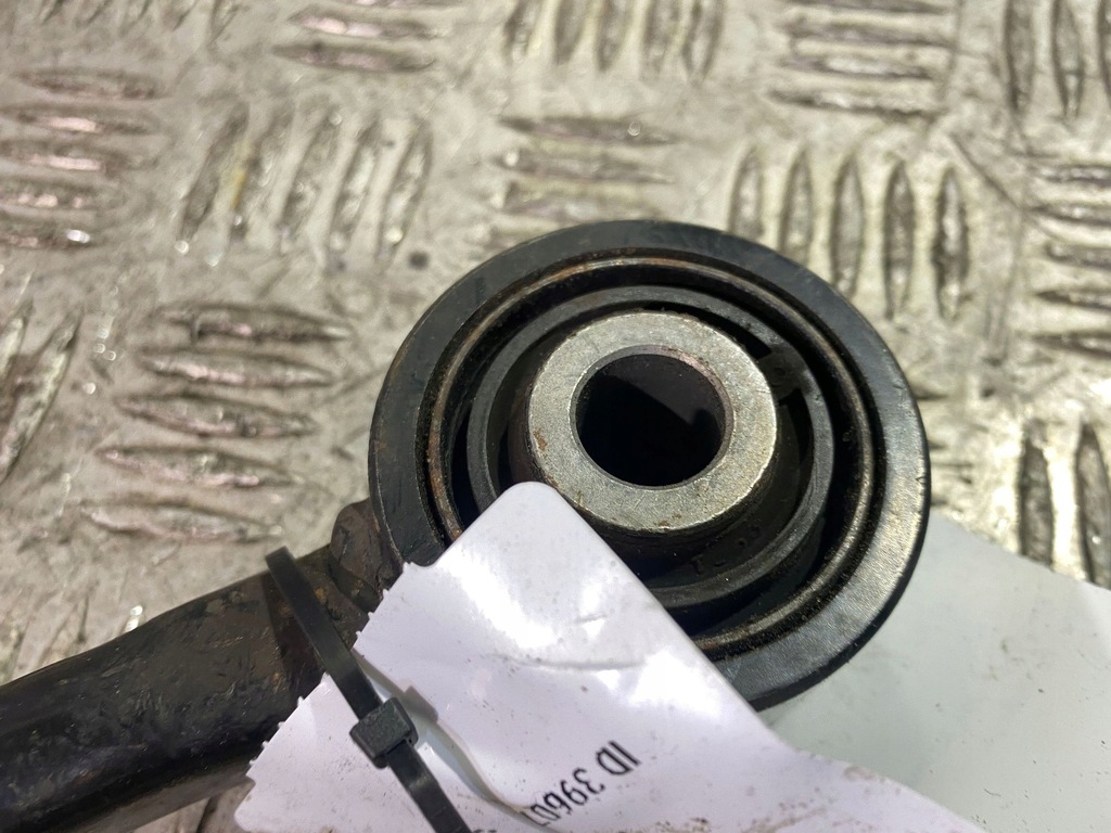 фото №2, Lexus rx 450h 2021 рычаг задний