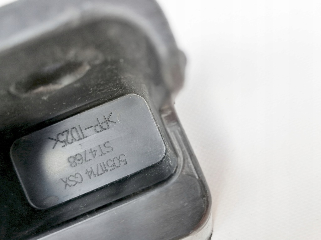 фото №4, Alfa romeo mito кронштейн напрямна st4768 оригінал