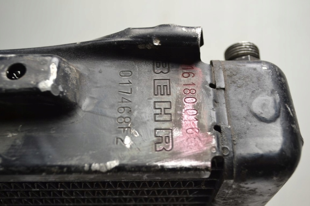 Mercedes w116 r107 w107 радіатор оливи двигуна Київ