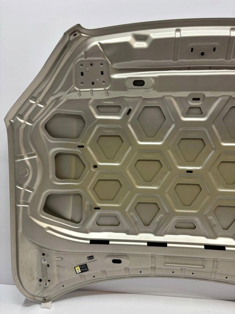 фото №10, Volvo xc90 ii капот 719 светящийся sand 31352866