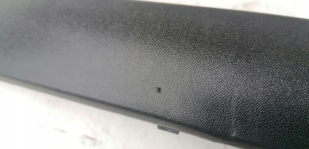 Bmw 3 e36 молдинг середня + ліва бампера задній Доставка