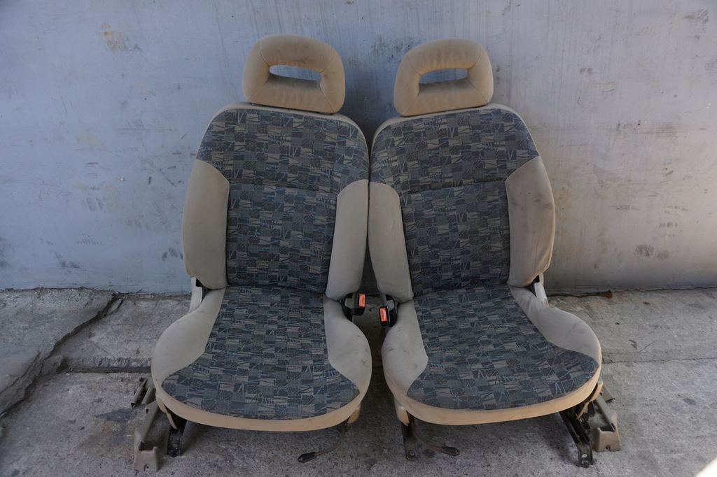 фото №1, Nissan terrano ii сиденье сиденья перед 5d 00r eu комплект