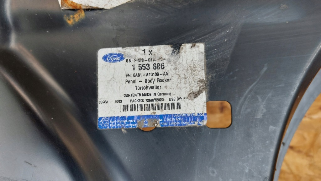 Ford fiesta mk7 рестайлінг  16 r поріг правий 5d hb оригінал ford Недорого