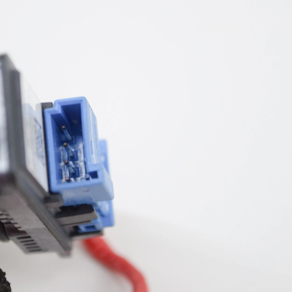 Tesla model y 2021 права сторона камера на крила бічний Київ